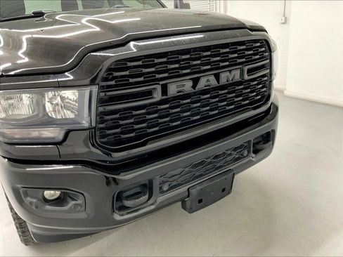 Used 2023 RAM 2500 Big Horn w/ Night Edition AWD/4WD image 34