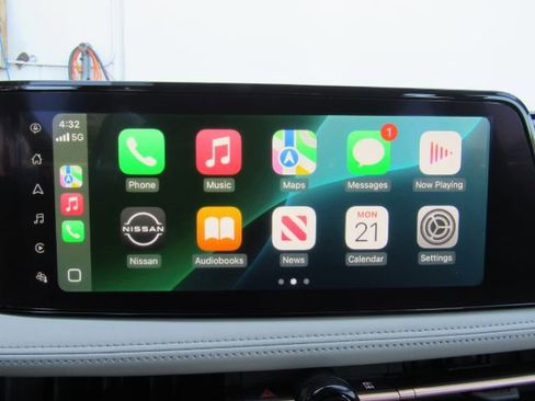 Used 2024 Nissan Ariya FWD image 9