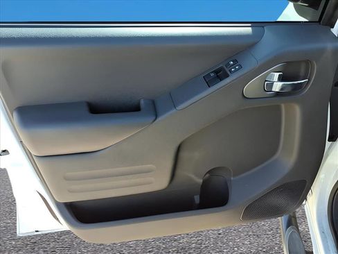 Used 2019 Nissan Frontier SV w/ Value Truck Package image 16