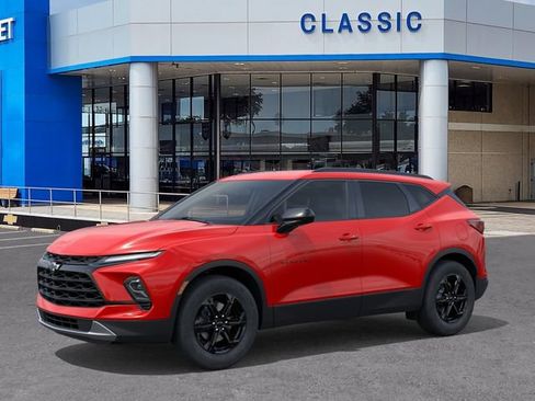 New 2026 Chevrolet Blazer LT w/ Convenience Package FWD image 2