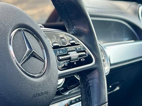Certified 2022 Mercedes-Benz GLB 250 4MATIC image 34
