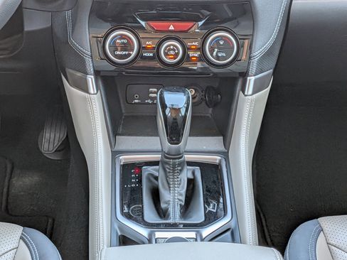 Used 2020 Subaru Forester Limited image 19