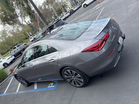 Used 2023 Mercedes-Benz CLA 250 image 4