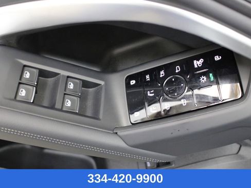 New 2025 Audi Q5 Prestige image 17