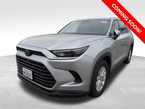 Used 2024 Toyota Grand Highlander FWD image 1
