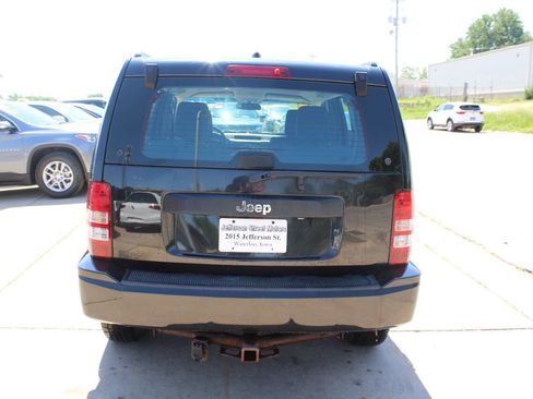 Used 2009 Jeep Liberty Sport RWD image 7