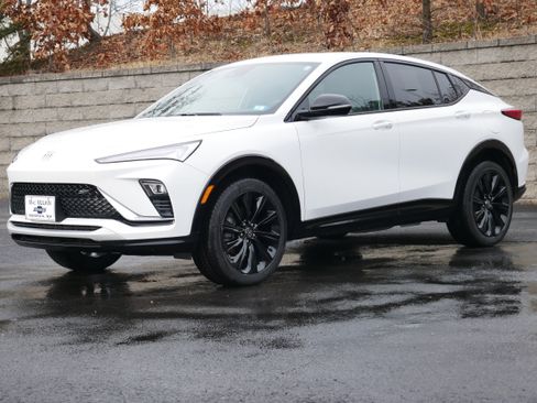 Certified 2024 Buick Envista Sport Touring w/ Convenience I Package image 1