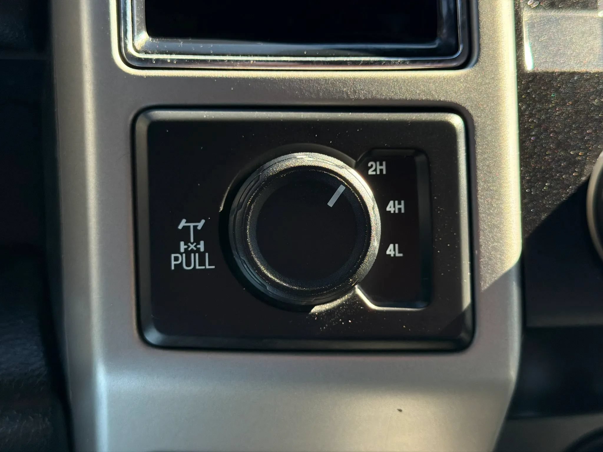 Used 2021 Ford F250 Lariat w/ Tremor Off-Road Package AWD/4WD image 38