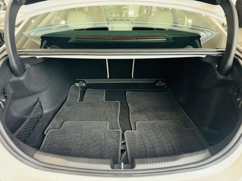 Used 2023 Mercedes-Benz C 300 4MATIC Sedan image 8