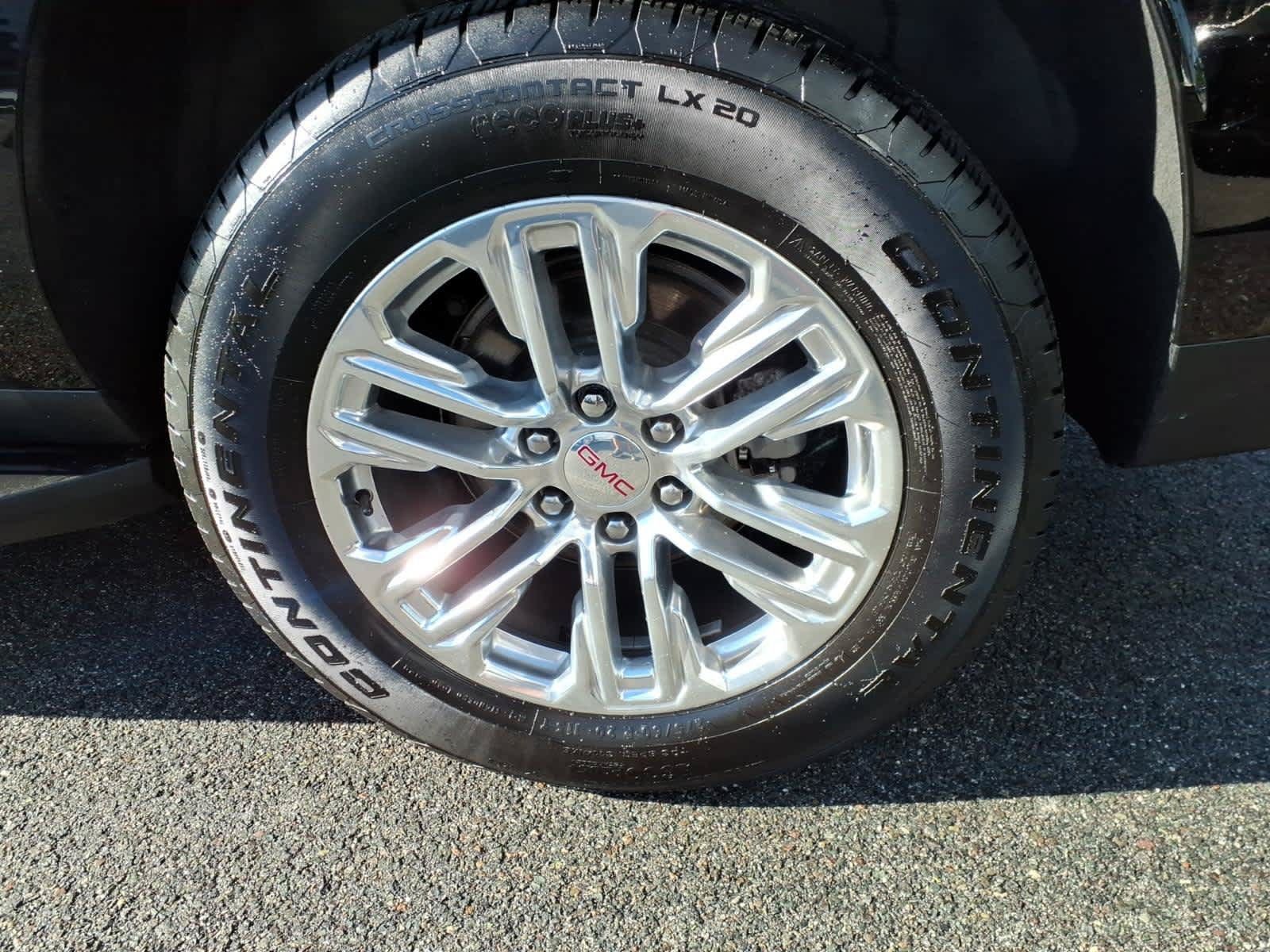 Used 2023 GMC Yukon XL SLT w/ SLT Premium Package AWD/4WD image 8