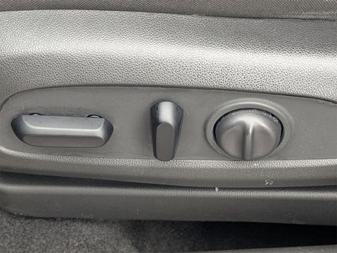 Used 2021 Chevrolet TrailBlazer LT w/ Convenience Package image 21