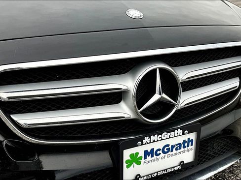 Used 2017 Mercedes-Benz E 300 4MATIC image 33
