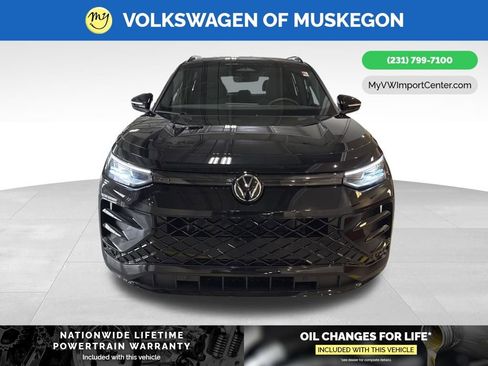 New 2026 Volkswagen Tiguan SE R-Line image 2