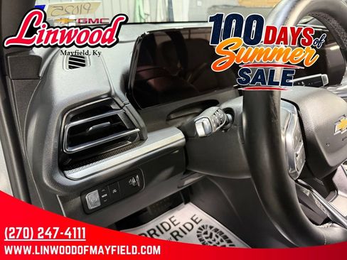 Used 2026 Chevrolet Traverse LT FWD image 14