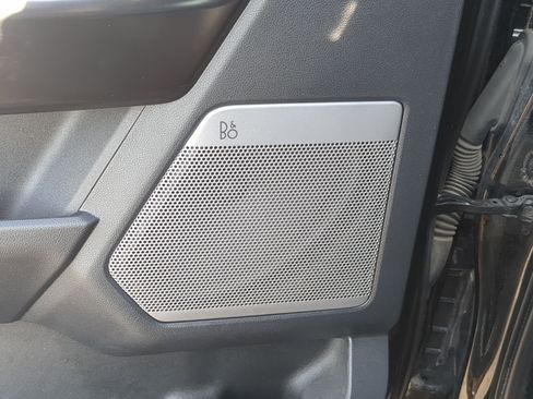 Used 2023 Ford F150 Platinum image 16