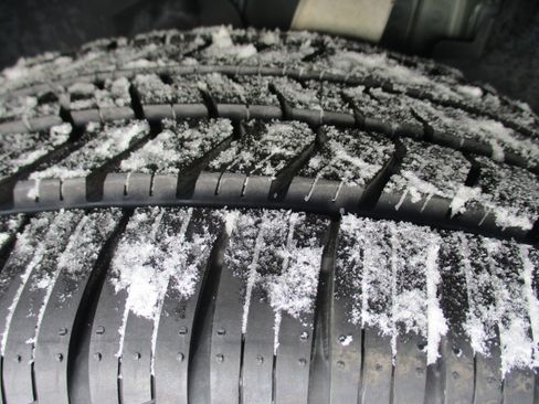 Certified 2023 Volvo XC60 B5 Plus w/ Protection Package Premier image 10