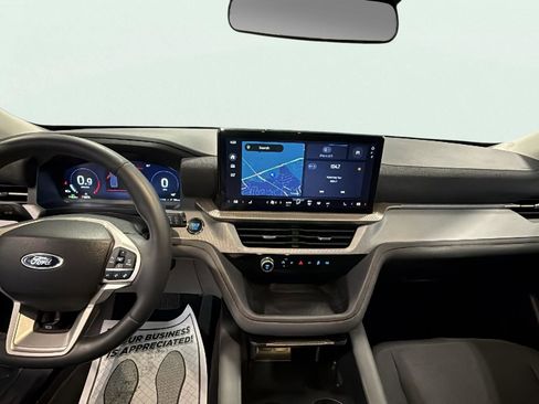 Certified 2025 Ford Explorer Active image 11