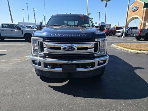 Used 2017 Ford F250 XLT w/ XLT Premium Package image 3