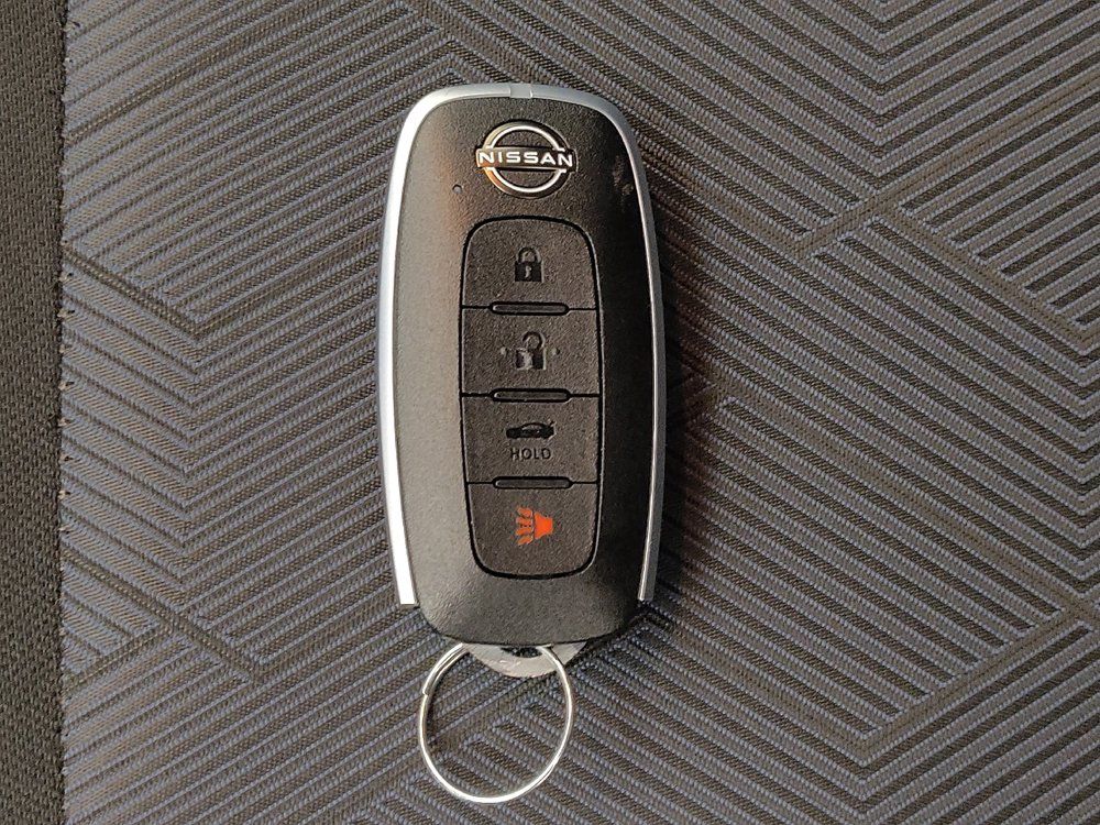 Used 2025 Nissan Versa SV w/ Trunk Package FWD image 32