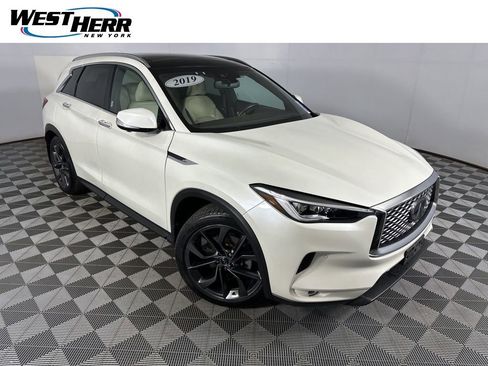 Used 2019 INFINITI QX50 Essential w/ Sensory Package image 1