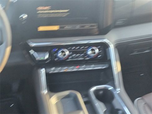 New 2026 GMC Sierra 2500 Denali w/ Denali Reserve Package image 15