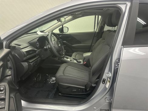 Used 2024 Subaru Crosstrek 2.0i Premium image 9
