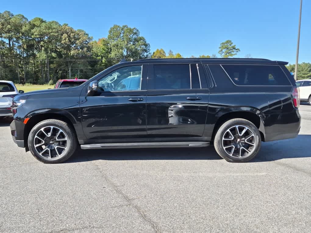 Used 2021 Chevrolet Suburban RST w/ Luxury Package AWD/4WD image 7