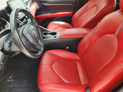 Used 2024 Toyota Camry XSE FWD image 15