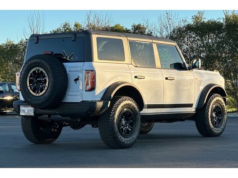 Used 2023 Ford Bronco Badlands image 4