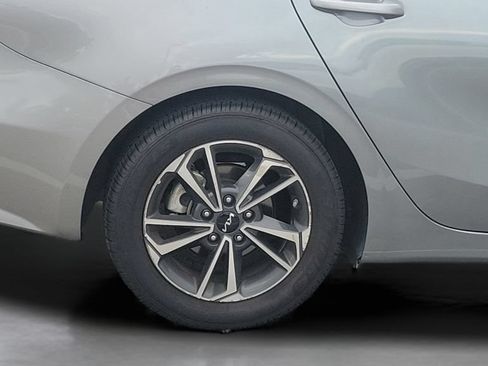Used 2024 Kia Forte LXS FWD image 10