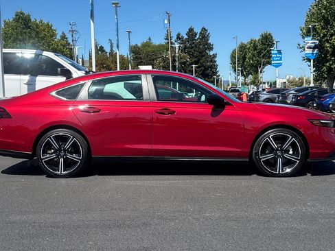 Used 2023 Honda Accord Sport image 8