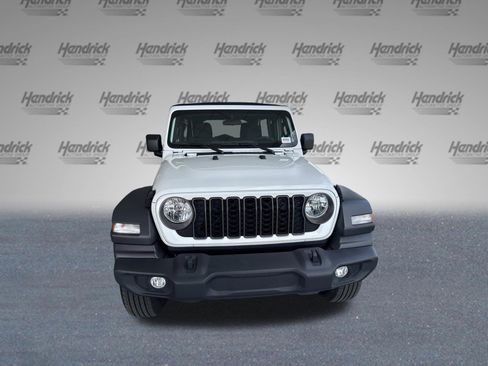 Used 2024 Jeep Wrangler Unlimited Sport AWD/4WD image 3