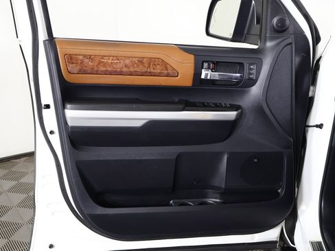 Used 2015 Toyota Tundra 1794 Edition image 25