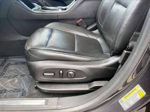 Used 2018 GMC Acadia SLT AWD/4WD image 35