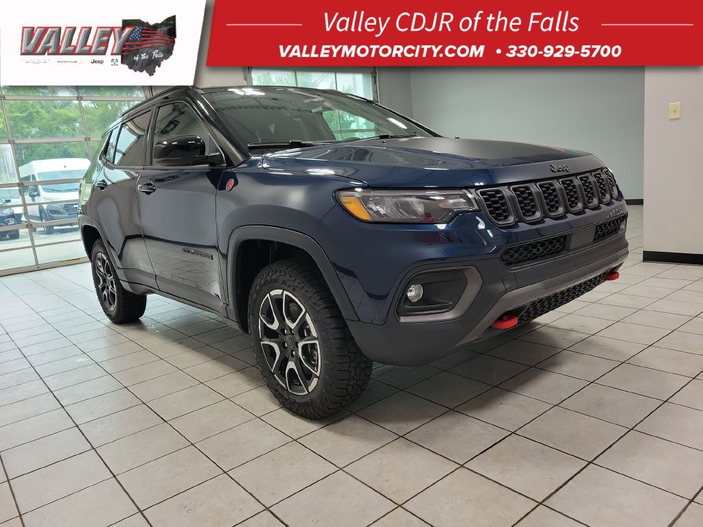 New 2026 Jeep Compass Trailhawk AWD/4WD 360° Tour