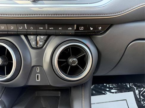 Used 2020 Chevrolet Blazer Premier w/ Driver Confidence II Package FWD image 48