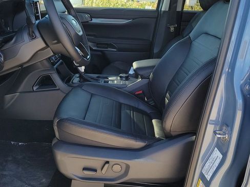 New 2025 Ford Ranger Lariat w/ Black Appearance Package image 6