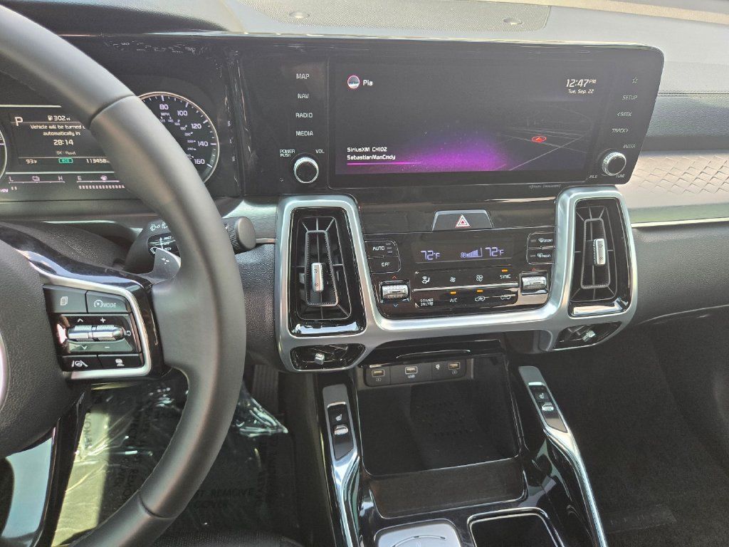 Used 2022 Kia Sorento SX AWD/4WD image 22