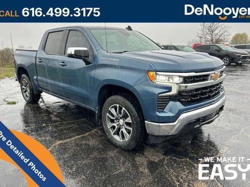 Used 2024 Chevrolet Silverado 1500 LT AWD/4WD image 2