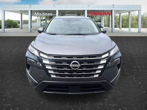 Certified 2025 Nissan Rogue SV AWD/4WD image 8