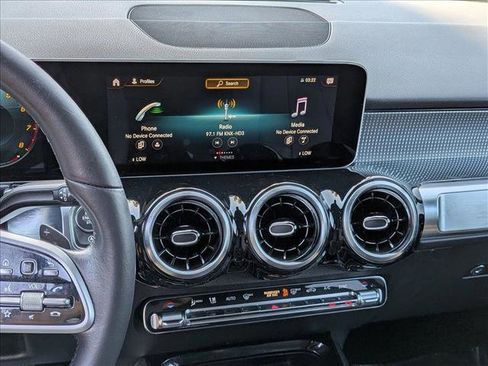 Used 2020 Mercedes-Benz GLB 250 4MATIC image 13