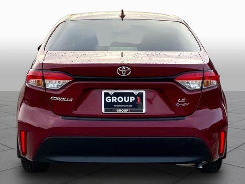 Used 2026 Toyota Corolla LE FWD image 5