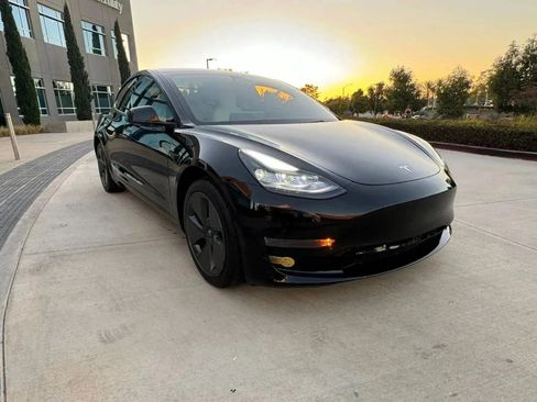 Used 2023 Tesla Model 3 Standard Range RWD image 3