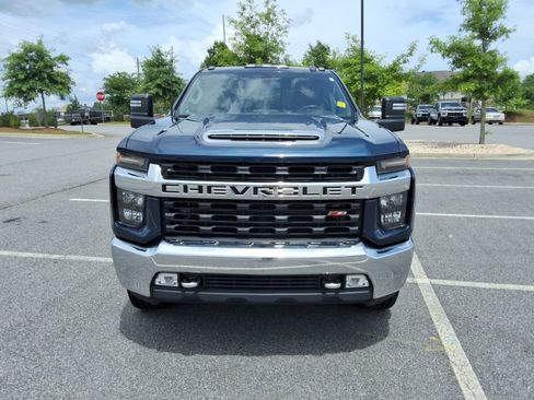 Used 2023 Chevrolet Silverado 2500 LT AWD/4WD image 2