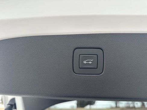 Used 2025 Buick Envista Avenir image 58