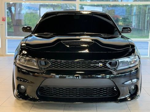 Used 2022 Dodge Charger Scat Pack w/ Dynamics Package RWD image 2