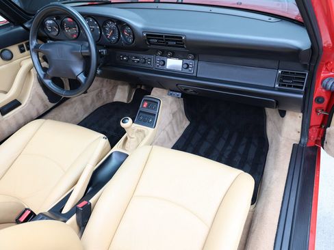 Used 1995 Porsche 911 Carrera RWD image 2
