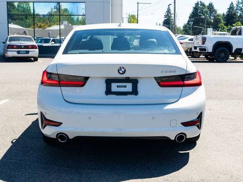 Used 2020 BMW 330i Sedan w/ Convenience Package RWD image 5