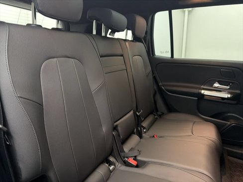 Used 2026 Mercedes-Benz GLB 250 image 26