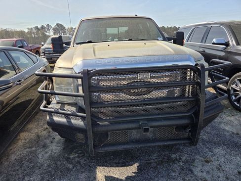Used 2011 Ford F250 Lariat AWD/4WD image 3